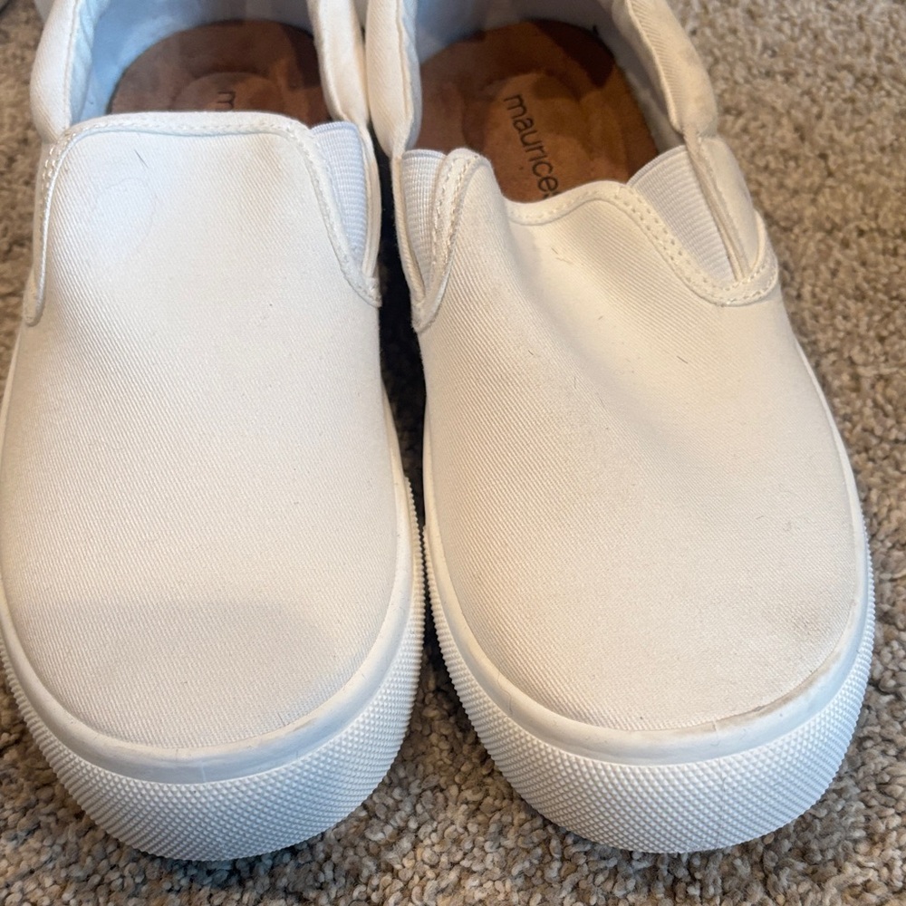 Maurice’s slip ons - Picture 7 of 15